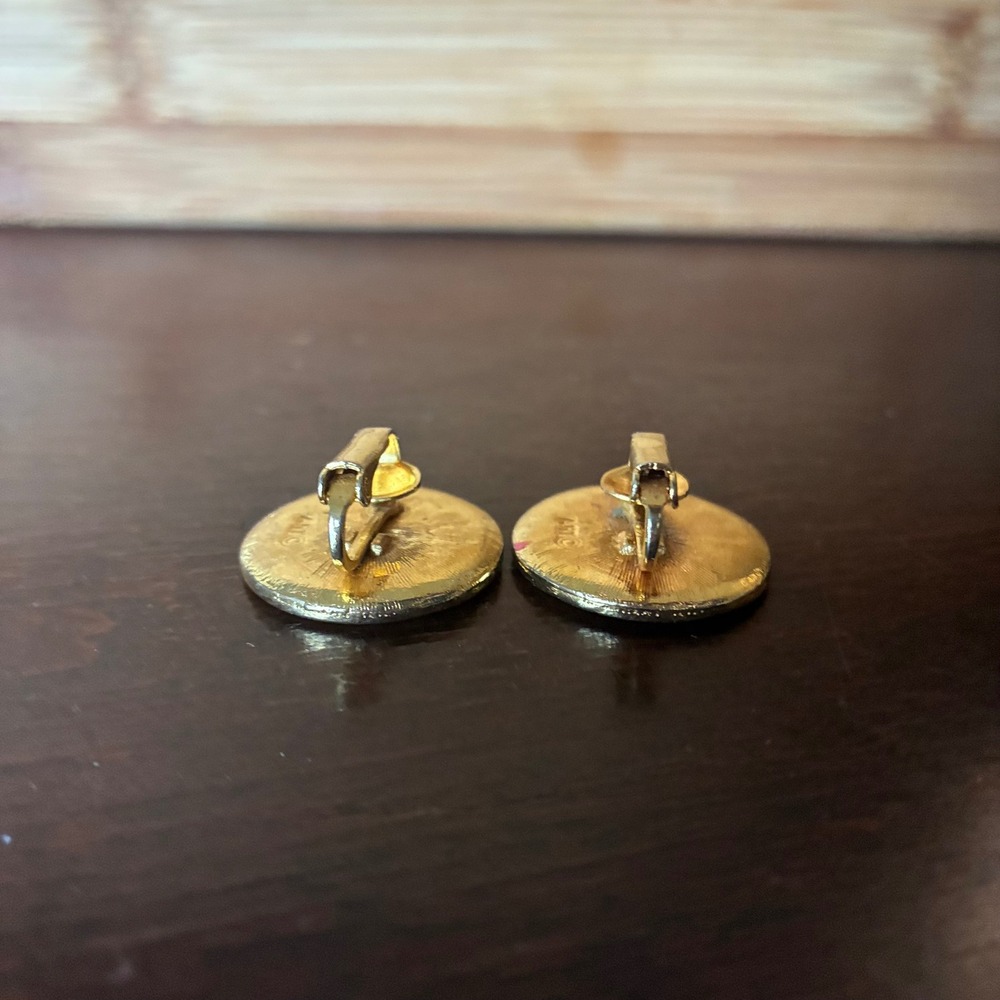 Vintage ART Signed Cream Enamel Gold Rim Oval Clip On Earrings 1950s Mid Century - Picture 2 of 10